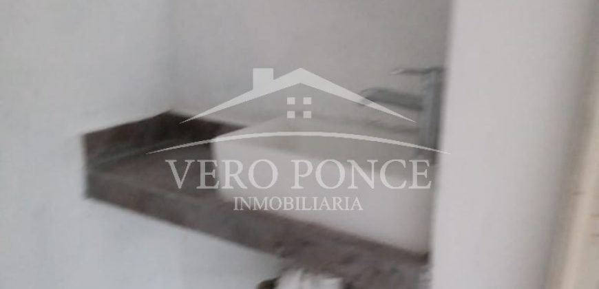 (Rentado) Calle 21 Avenida 4 / Local en Renta (20-591)