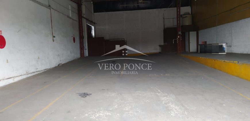 (Rentada) Avenida 2 Calle 23 / Bodega en Renta (20-593)