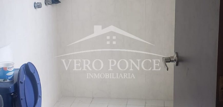 (Rentada) Calle 6 / Casa en Renta (20-650)