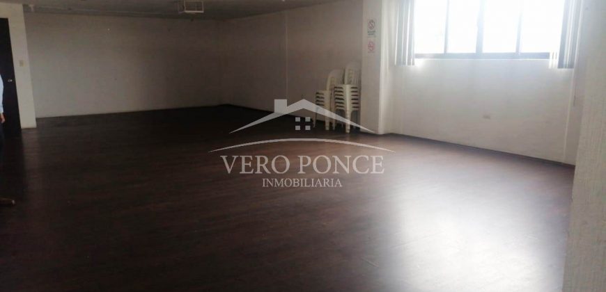 (Rentado) Plaza María Isabel / 98 m2 / Local en Renta (20-660)