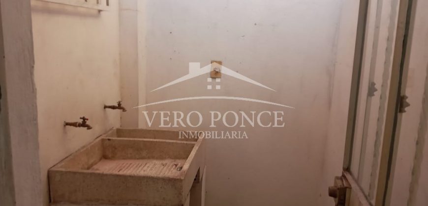 (Rentada) La Esmeralda / Casa en Renta (20-678)