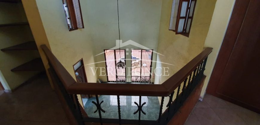 (Rentada) San Nicolás / Casa en Renta (20-692)