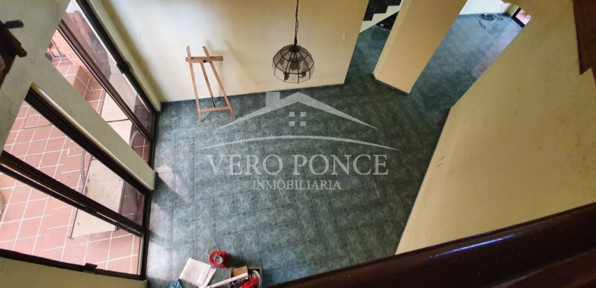 (Rentada) San Nicolás / Casa en Renta (20-692)