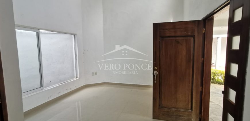 (Rentada) Fraccionamiento Cortijo / Casa en Renta (20-722)