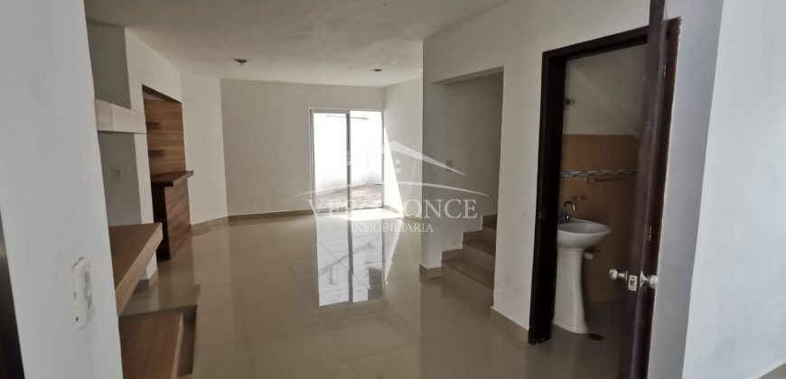 (Rentada) Fraccionamiento Cortijo / Casa en Renta (20-722)