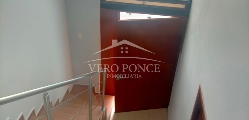 (Rentada) Fraccionamiento Magnolias / Casa en Renta (20-715)