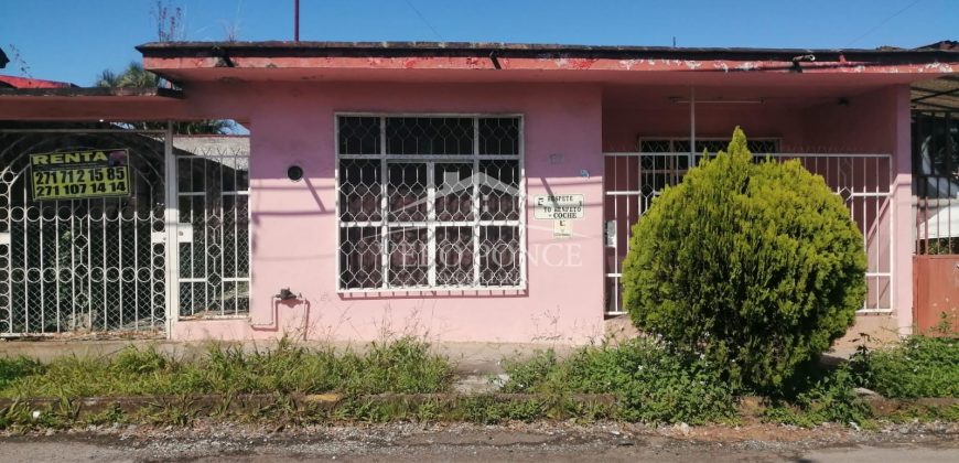 (Rentada) Los Pinos / Casa en Renta (20-752)