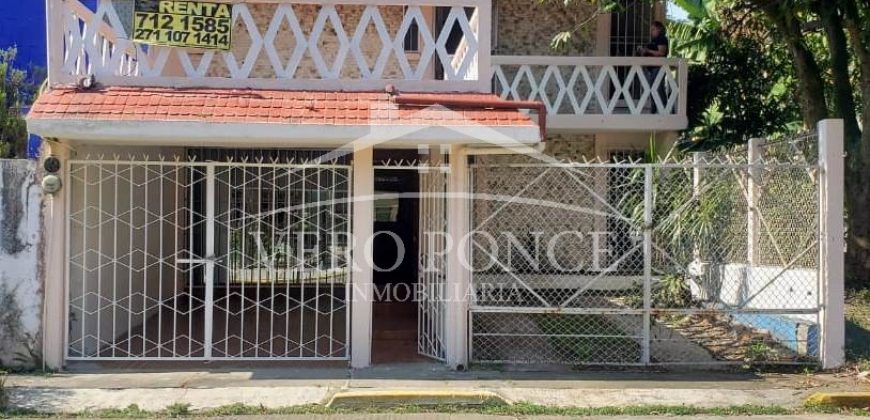 (Rentada) Fraccionamiento Arboledas / Casa en Renta (2002-764)