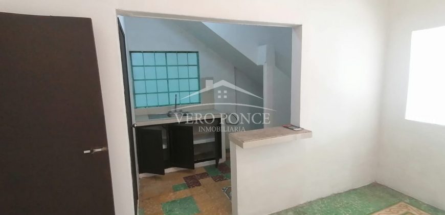 (Rentado) Calle 10 Avenida 2 / Departamento en Renta (2210-123)