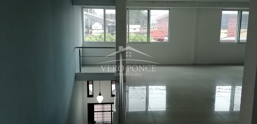 (En pausa) Calle 8 Avenida 7 / Casa para oficinas en Venta (20-177)