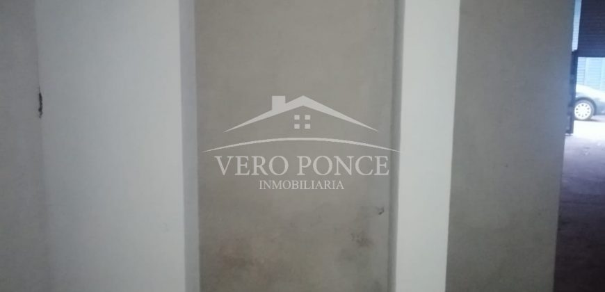 (Rentada) Colonia Centro / Bodega en Renta (2210-136)