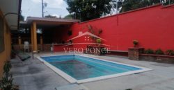 (Rentado) San Miguel / Salón en Renta (2201-150)