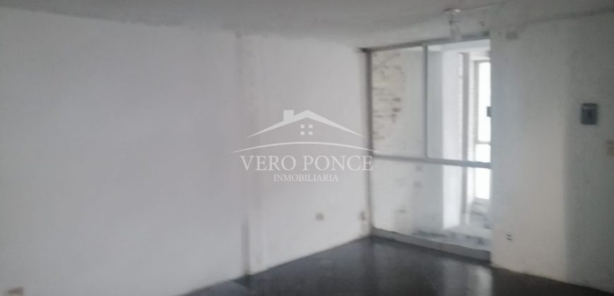 (Rentada) Plaza María Isabel / Locales en Renta (2201-161)