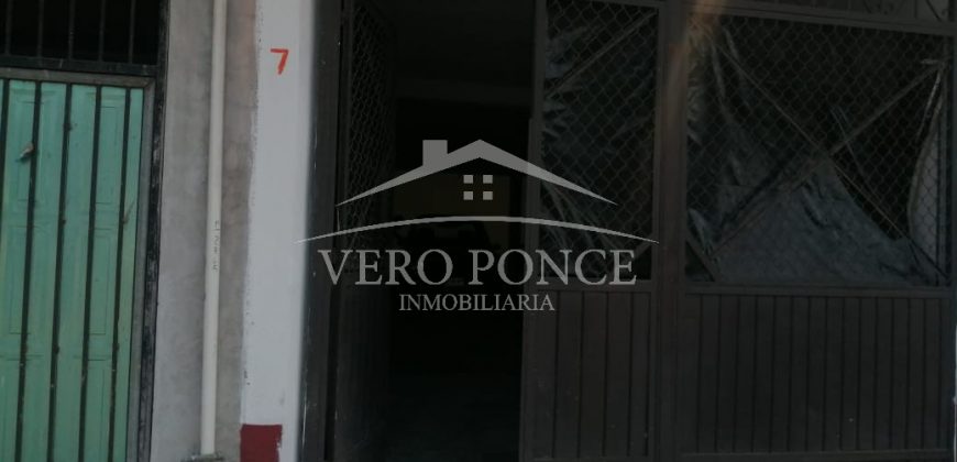 (Rentada) Los Pinos / 120 m2 / Bodega en Renta (2201-176)