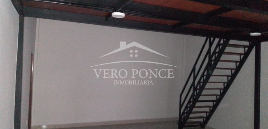 (Rentado) Calle 3 Avenida 1 / 40 m2 / Local en Renta (2211-177)