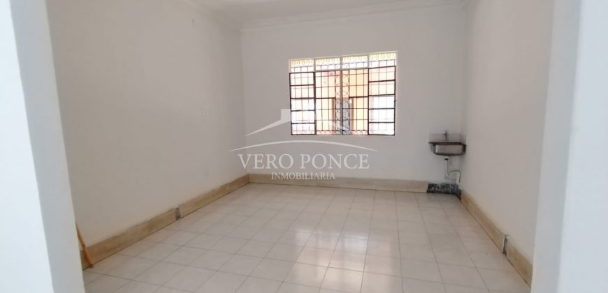 (Rentado) Centro / Local en Renta (2201-515)