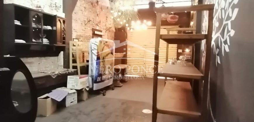 (Rentado) Colonia Centro / Local en Renta (2210-526)