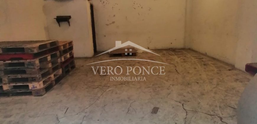 (Rentado) Zona La Central / Locales en Renta (2210-531)