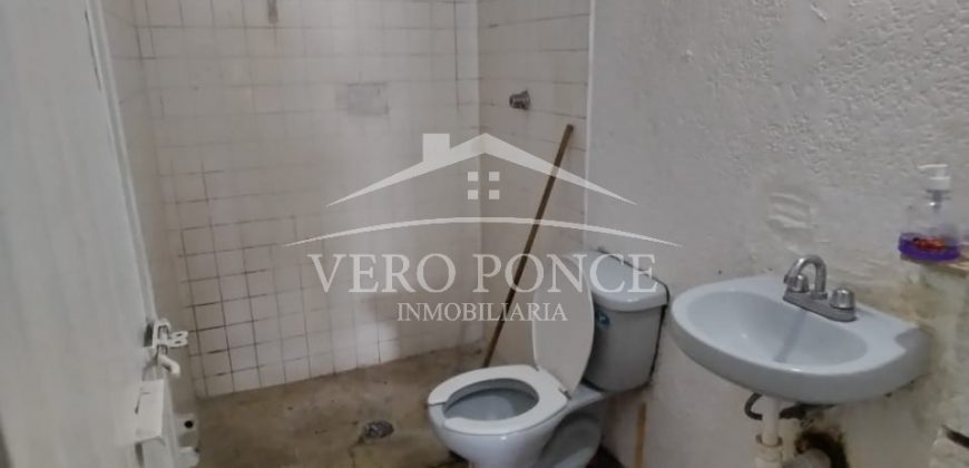 (Rentado) Calle 5 Avenida 4 / 100 m2 / Local en Renta (2210-541)