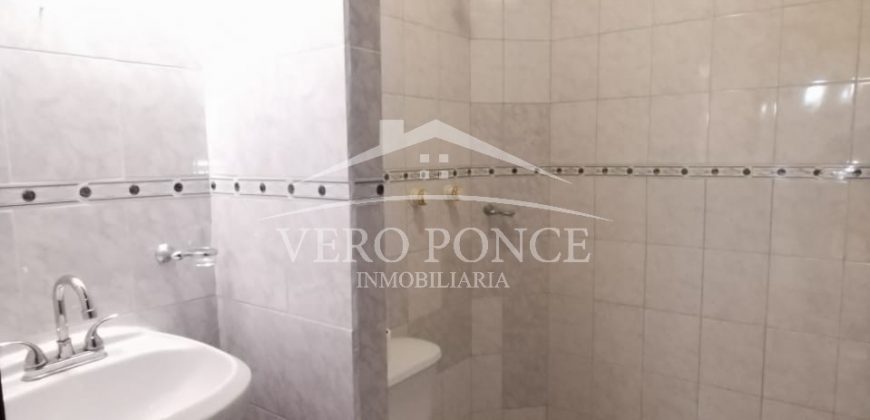 (Rentada) Fraccionamiento Lomas Verdes / Casa en Renta (2210-600)