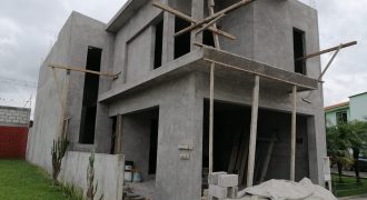 Residencial Yuliana III / Casa en Venta (2202-606) Residencial Yuliana III / Casa en Venta (2202-606)