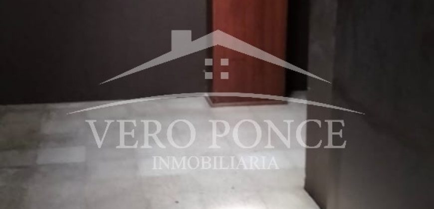 (Rentado) Zona Industrial / 114 m2 / Local en Renta (2210-622)