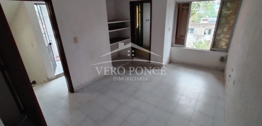 (Rentada) Colonia Centro / Casa en Renta (2201-633)