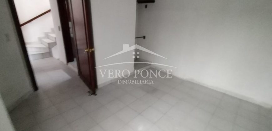 (Rentada) Colonia Centro / Casa en Renta (2201-633)