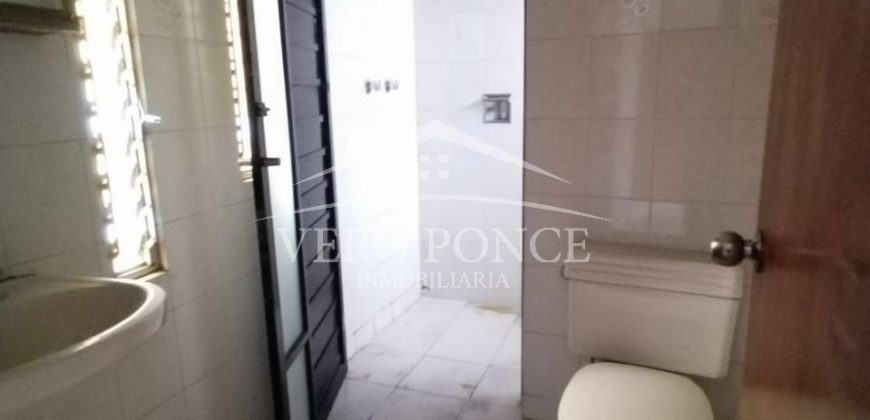 (Rentada) Colonia Centro / Casa en Renta (2201-633)