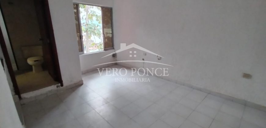 (Rentada) Colonia Centro / Casa en Renta (2201-633)