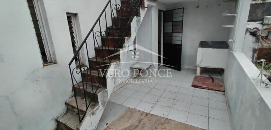 (Rentada) Colonia Centro / Casa en Renta (2201-633)