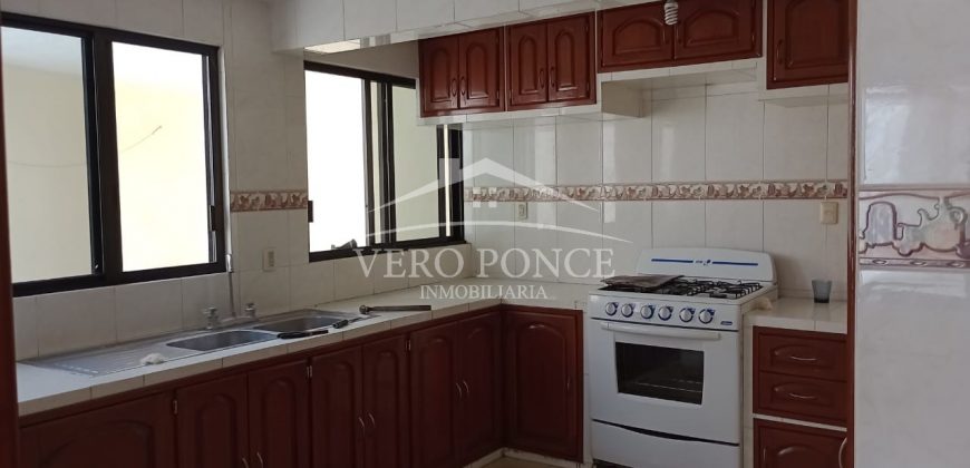 (Rentada) Dos Caminos / Casa en Renta (2301-678)