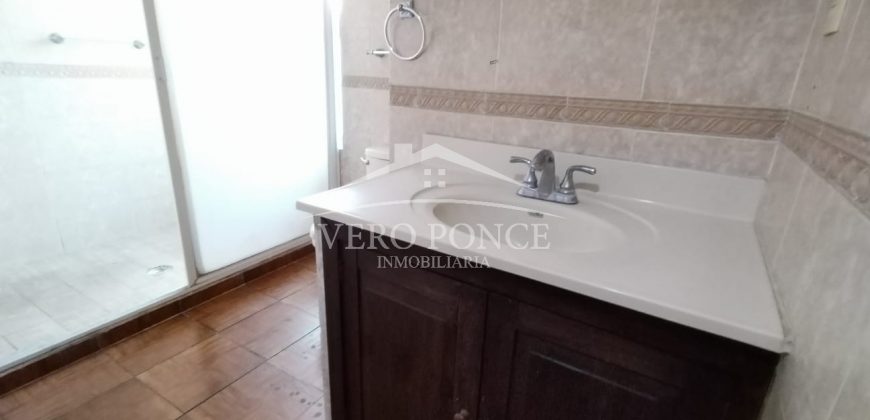 (Rentada) Calle 7 / Casa en Renta (2301-679)