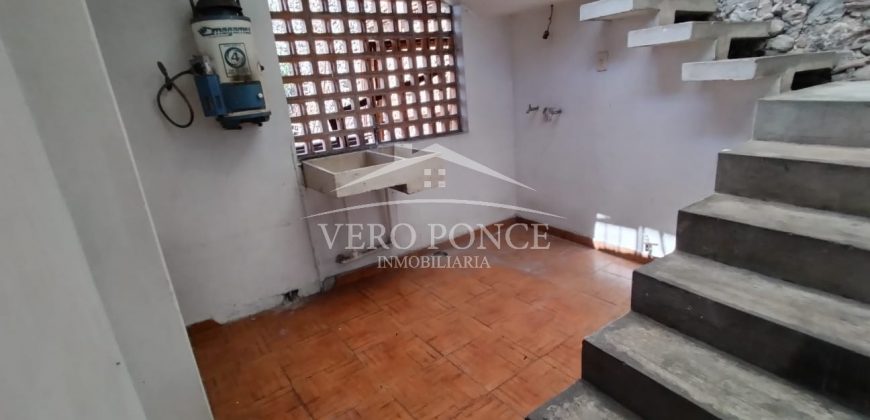 (Rentada) Calle 7 / Casa en Renta (2301-679)