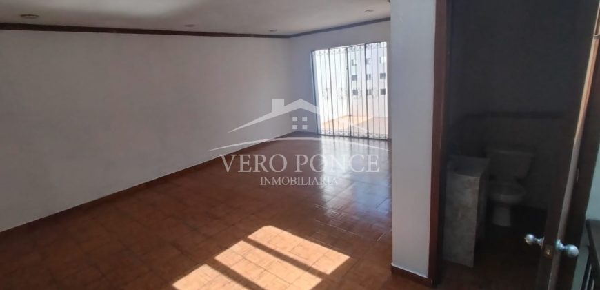 (Rentada) Calle 7 / Casa en Renta (2301-679)
