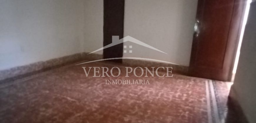 (Rentado) Calle 6 / Local en Renta (2310-707)