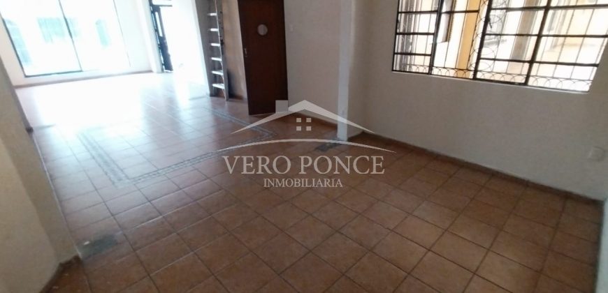 (Rentado) Calle 6 / Local en Renta (2310-707)
