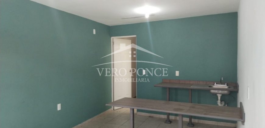 (Rentada) Colonia Centro / Casa en Renta (2301-738)