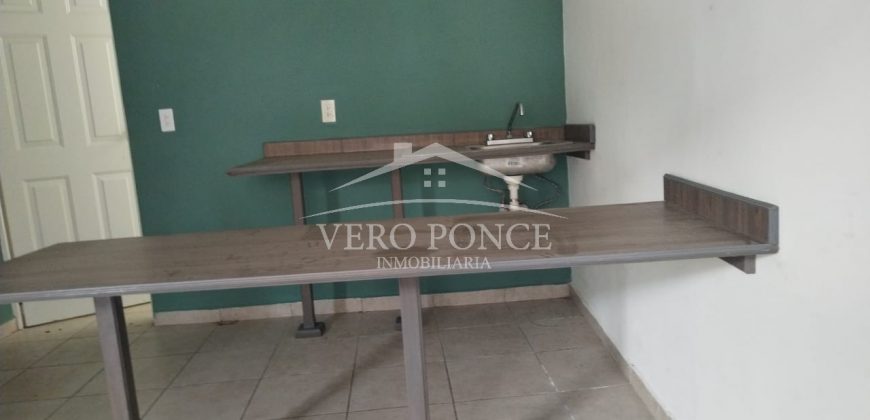 (Rentada) Colonia Centro / Casa en Renta (2301-738)