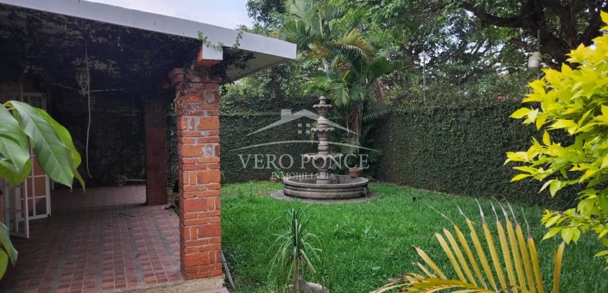 Villa Paraíso / Casa en Venta (2301-740)