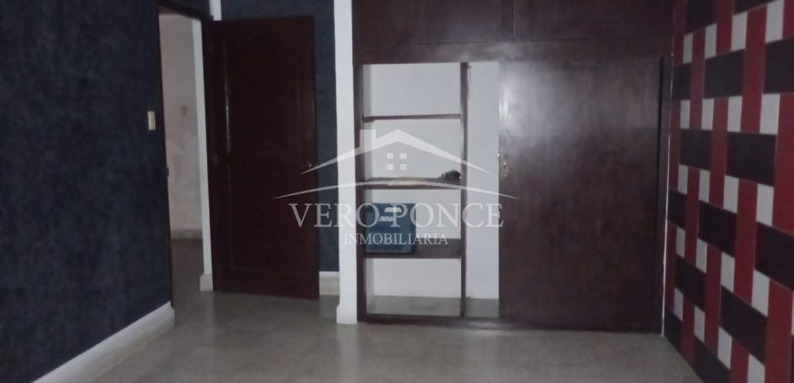 Avenida 4 Calle 1 / Casa en Venta (2303-745)