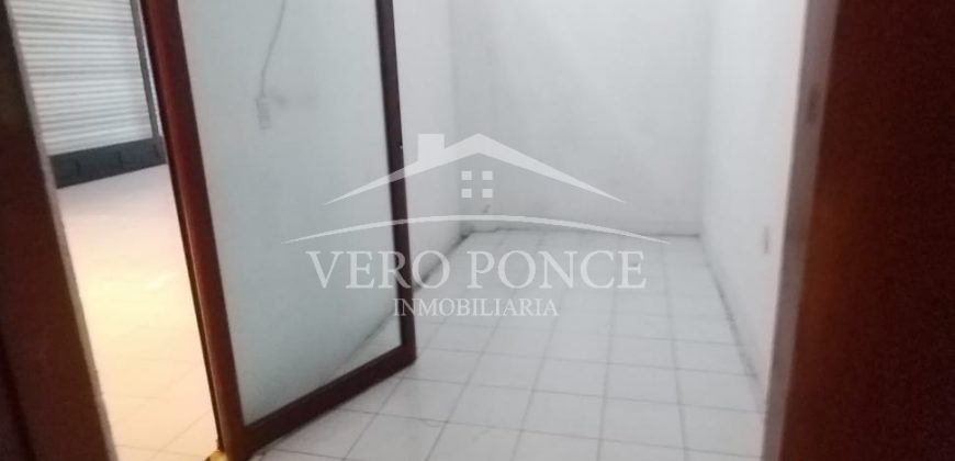 (Rentado) Avenida 1 Centro / Local en Renta (2310-780)