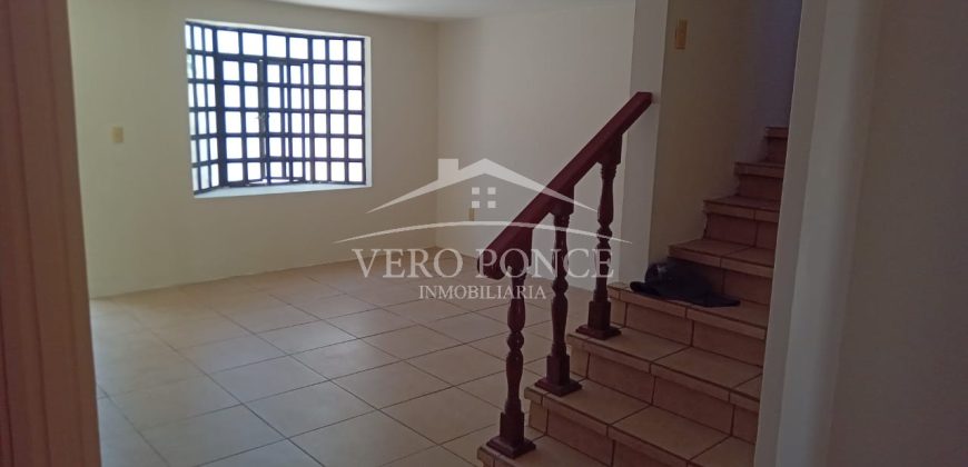 (Rentado) Colonia Toxpan / Casa – Local en Renta (2301-795)