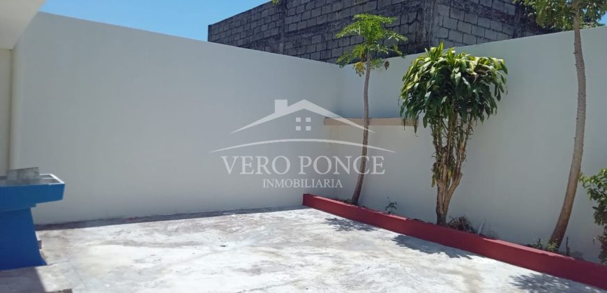 (Rentado) Colonia Toxpan / Casa – Local en Renta (2301-795)