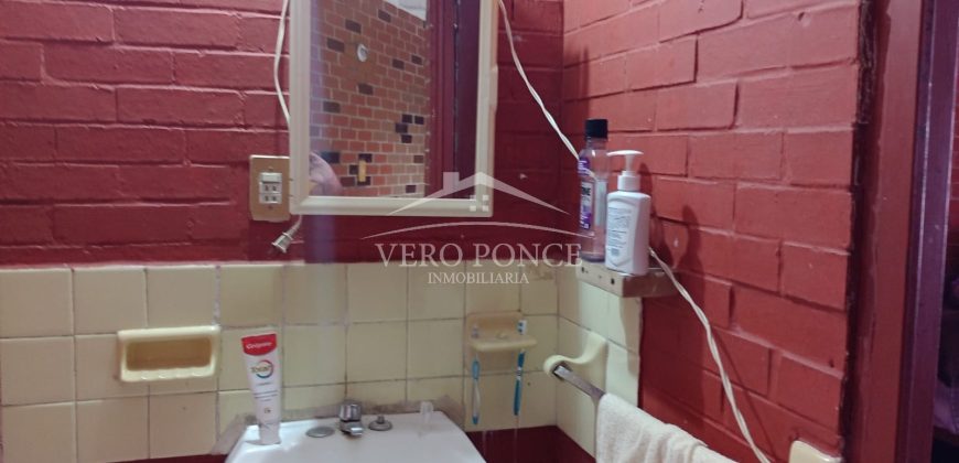 (Rentada) Los Lirios / Casa en Renta (2301-803)