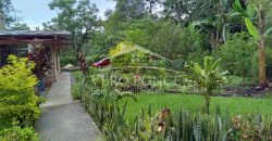 Acayotla / Casa y Terreno en Venta (2301-843)