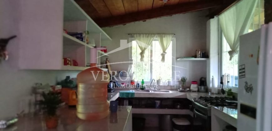 Acayotla / Casa y Terreno en Venta (2301-843)