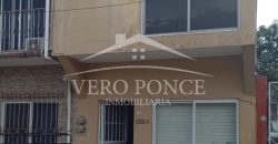 (Rentada) Avenida 10 Calle 15 / Casa en Renta (2301-845)