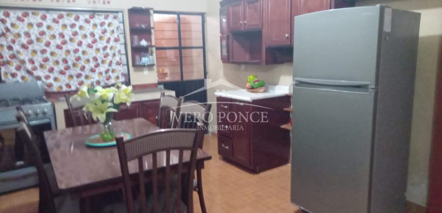 (Rentada) Avenida 10 Calle 15 / Casa en Renta (2301-845)