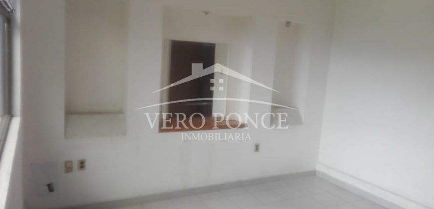 (Rentada) Avenida 1 Calle 8 / Oficina en Renta (2301-851)